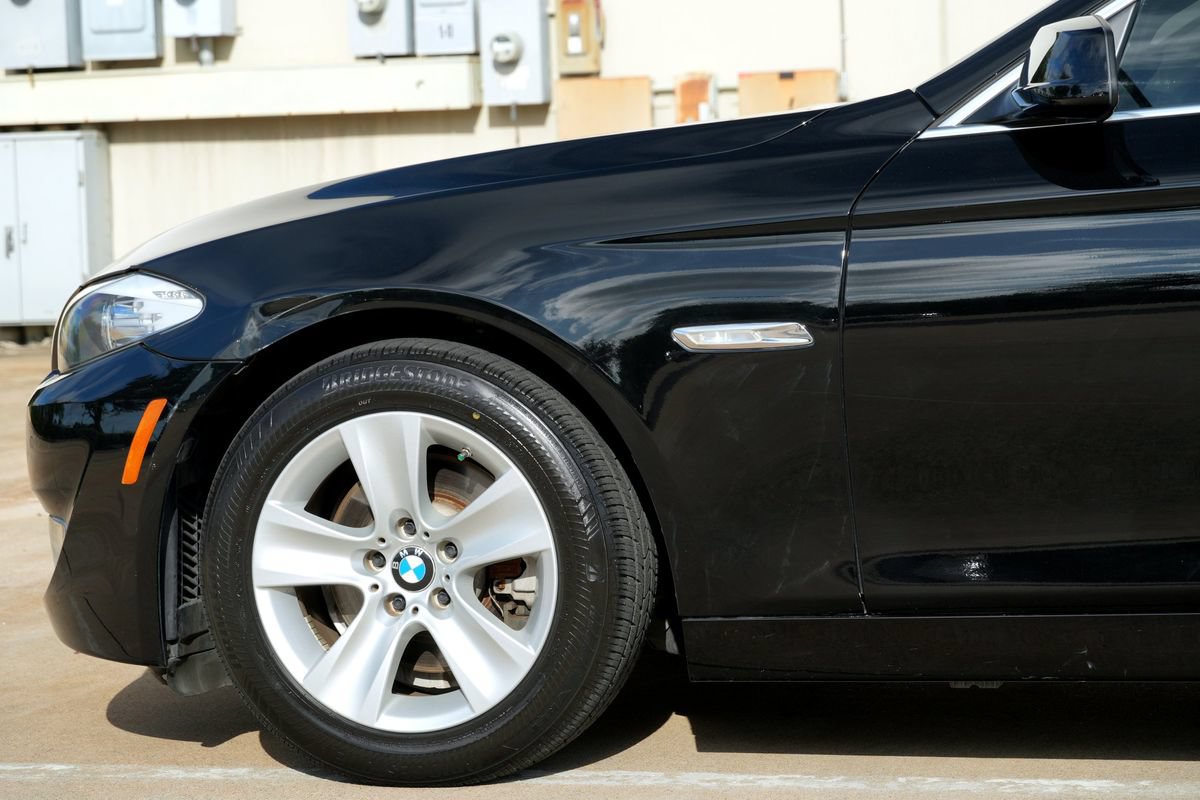 Used 2012 BMW 528i Sedan RWD image 25