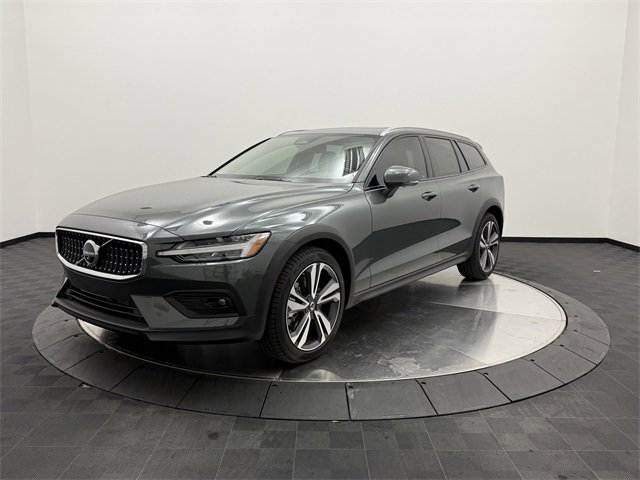 New 2026 Volvo V60 B5 Cross Country Plus w/ Protection Package Premier image 3