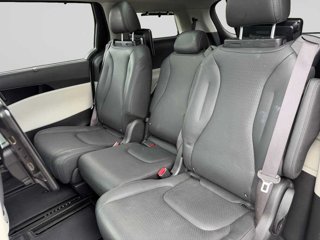 Certified 2024 Kia Carnival SX Prestige image 16