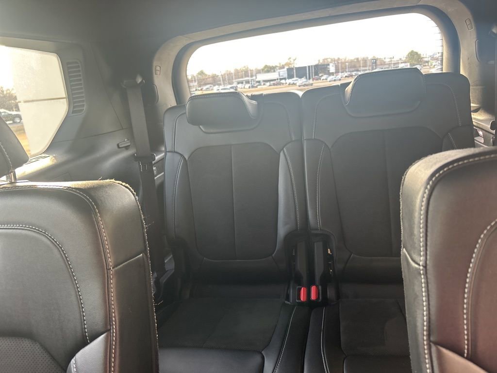 Used 2021 Jeep Grand Cherokee L Laredo image 17