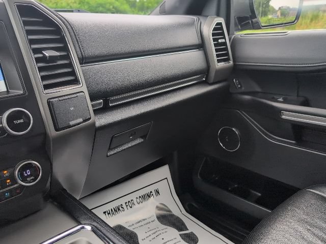 Used 2019 Ford Expedition XLT w/ Equipment Group 202A AWD/4WD image 26
