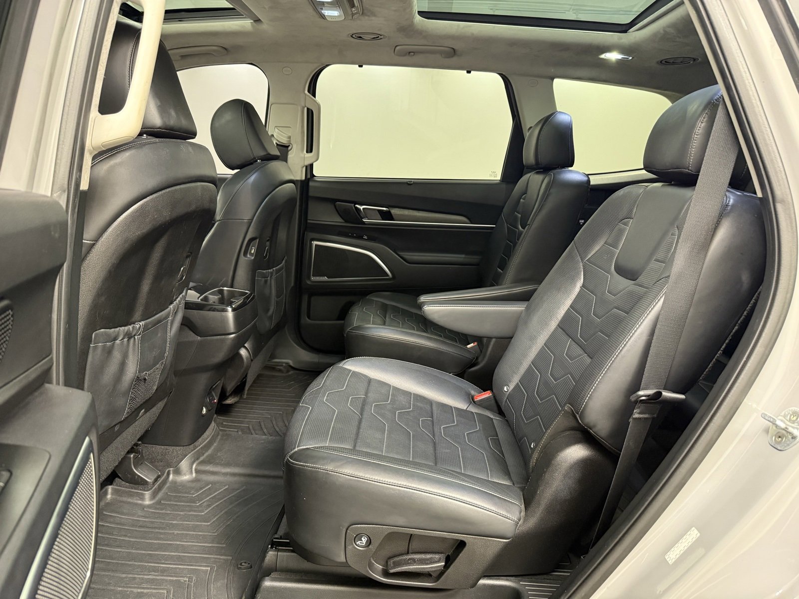 Used 2022 Kia Telluride SX w/ SX Prestige Package image 20