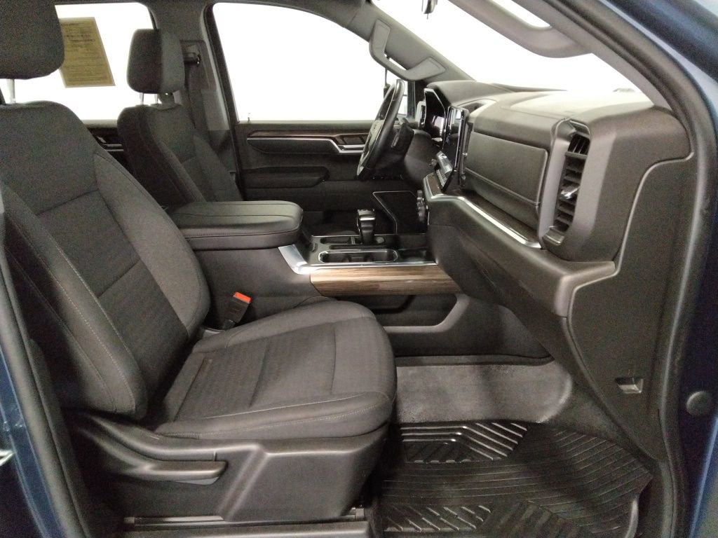 Used 2023 Chevrolet Silverado 1500 RST w/ Z71 Off-Road Package image 38