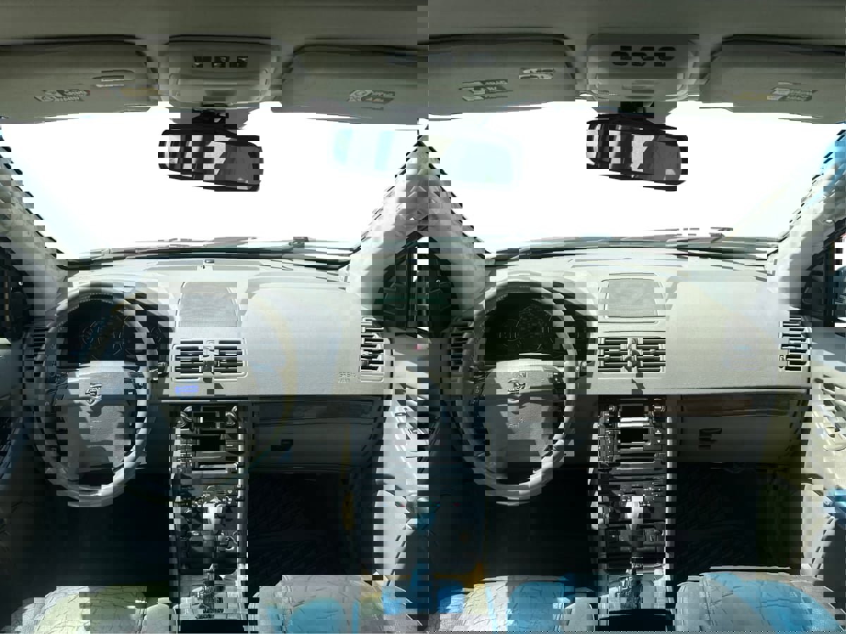 Used 2004 Volvo XC90 2.5T image 28