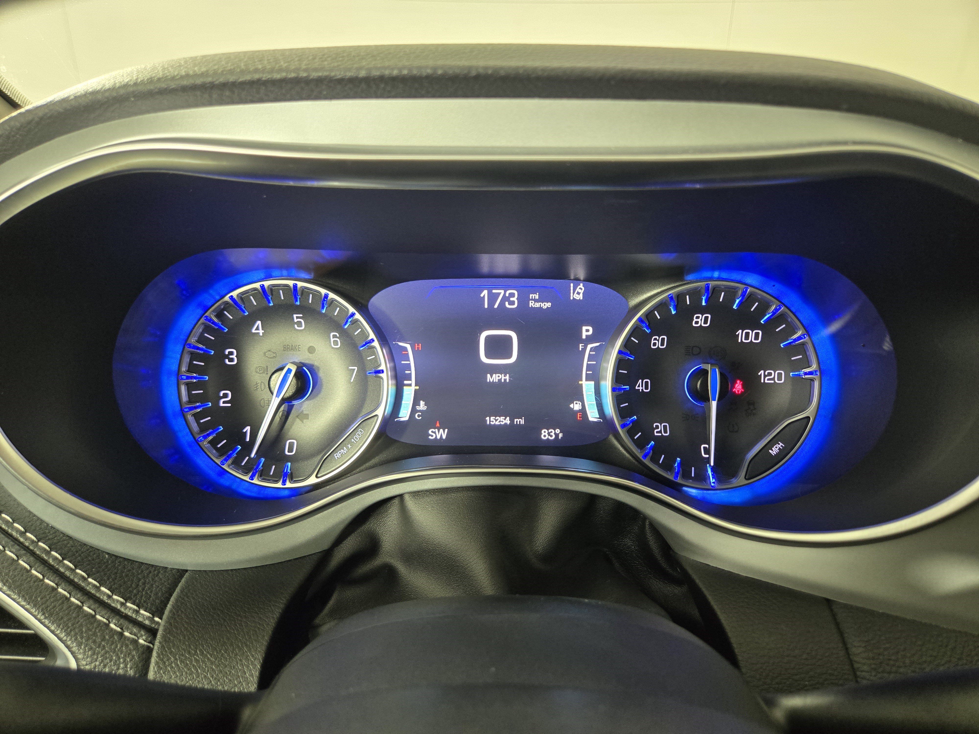 Used 2025 Chrysler Pacifica Limited FWD image 19