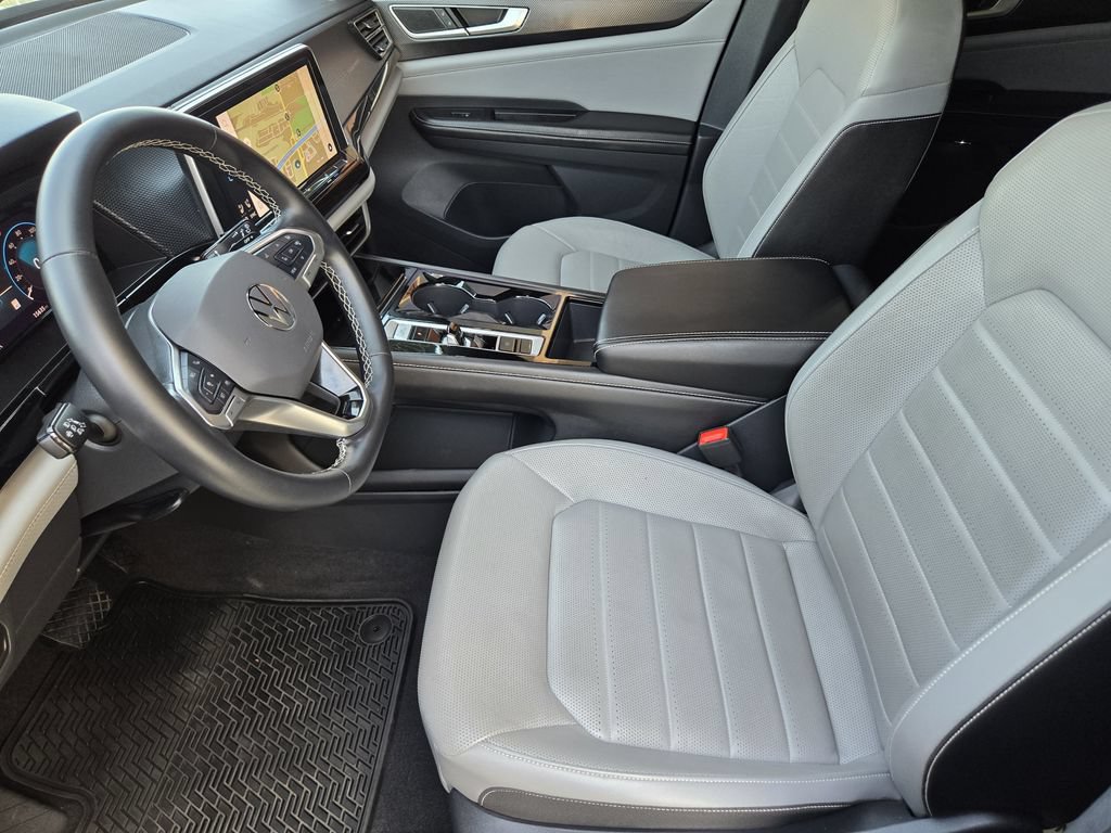 Used 2024 Volkswagen Atlas Cross Sport SEL AWD/4WD image 9