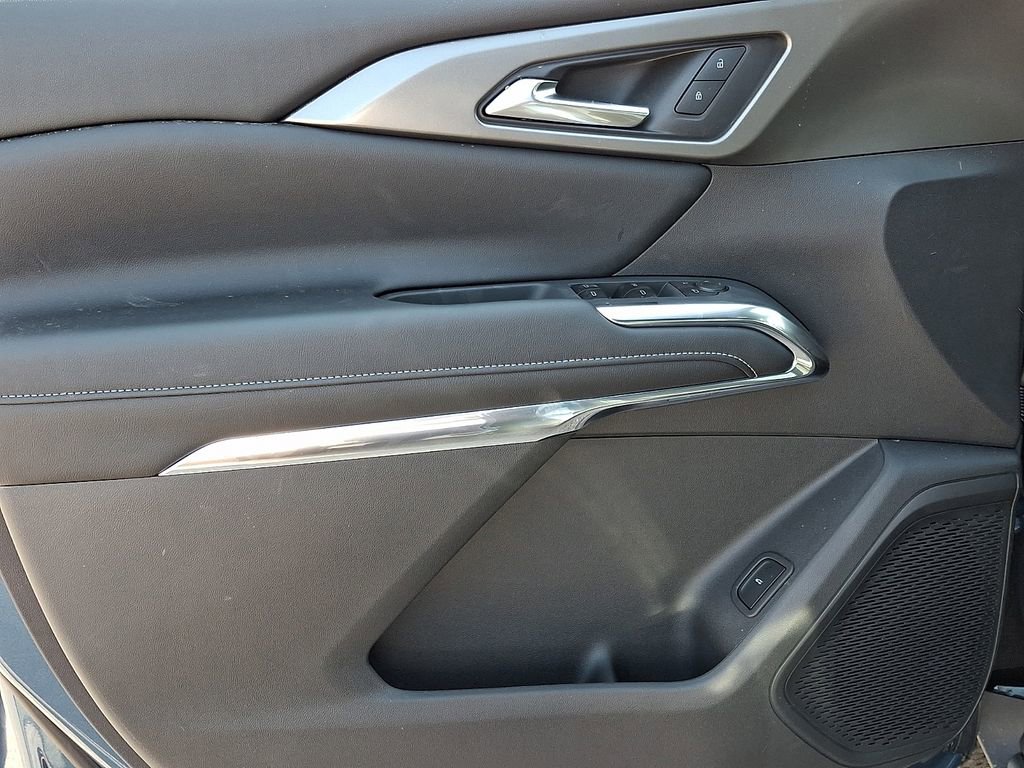 New 2026 Chevrolet Traverse LT w/ Midnight/Sport Edition image 9