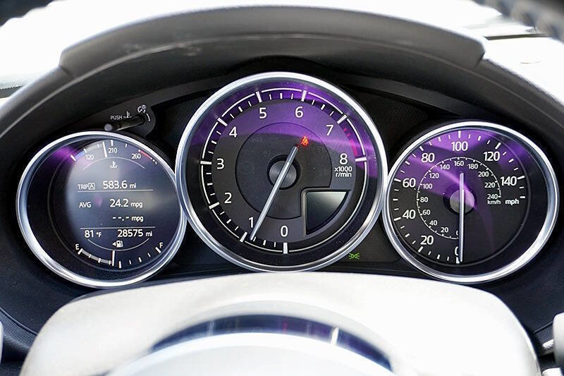Used 2022 MAZDA MX-5 Miata RF Grand Touring w/ Weather Package RWD image 33