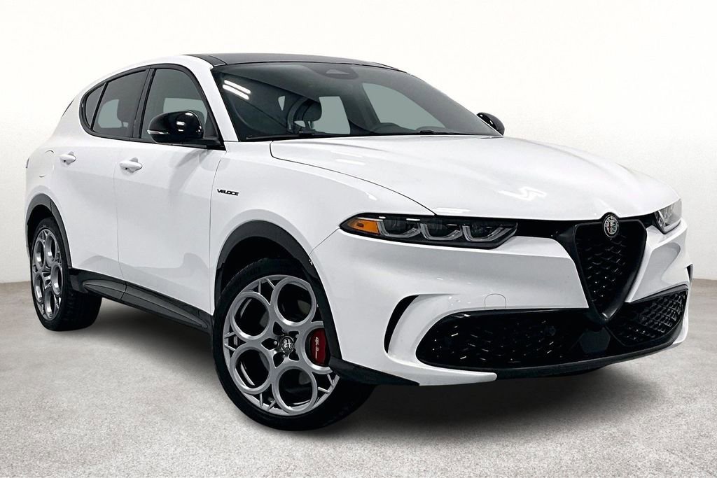 Used 2024 Alfa Romeo Tonale Veloce image 1
