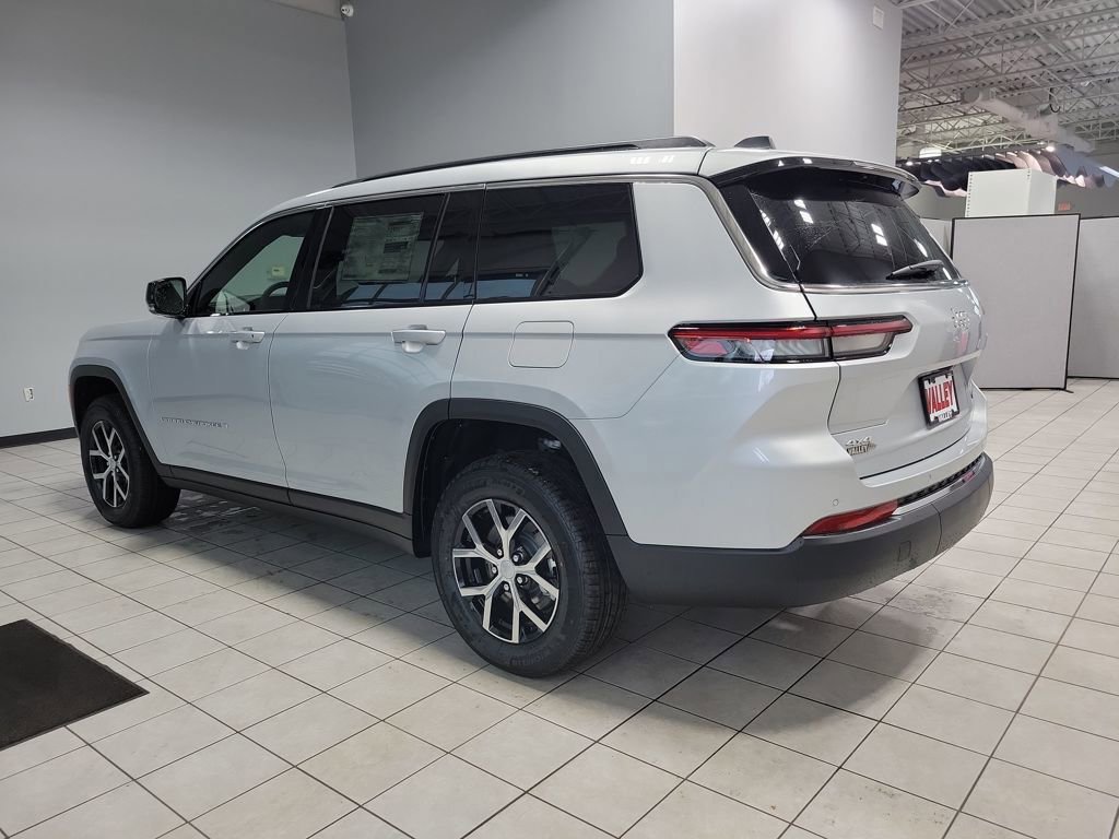 New 2025 Jeep Grand Cherokee L Limited w/ Trailer Tow Package image 4