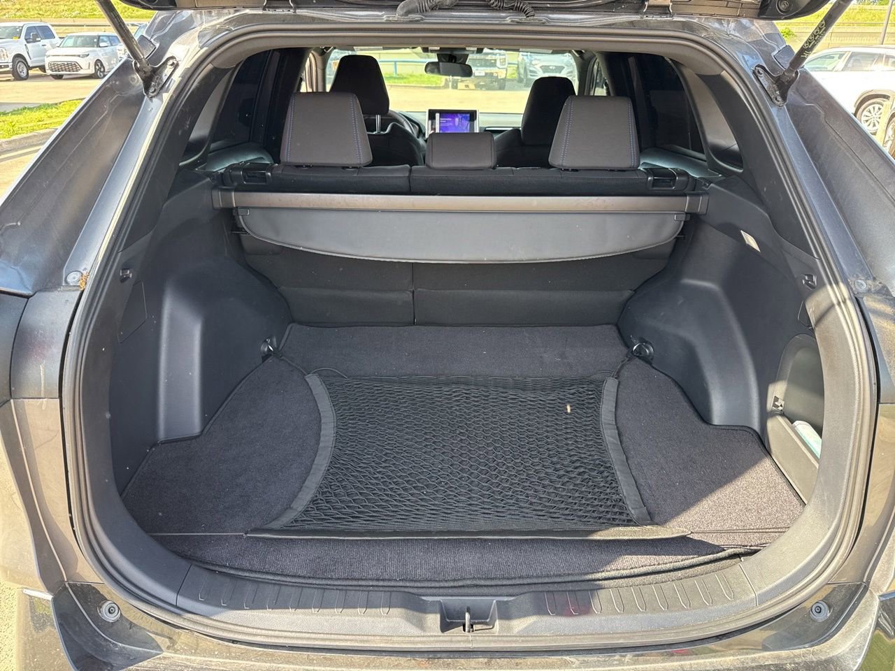 Used 2024 Toyota RAV4 SE AWD/4WD image 10