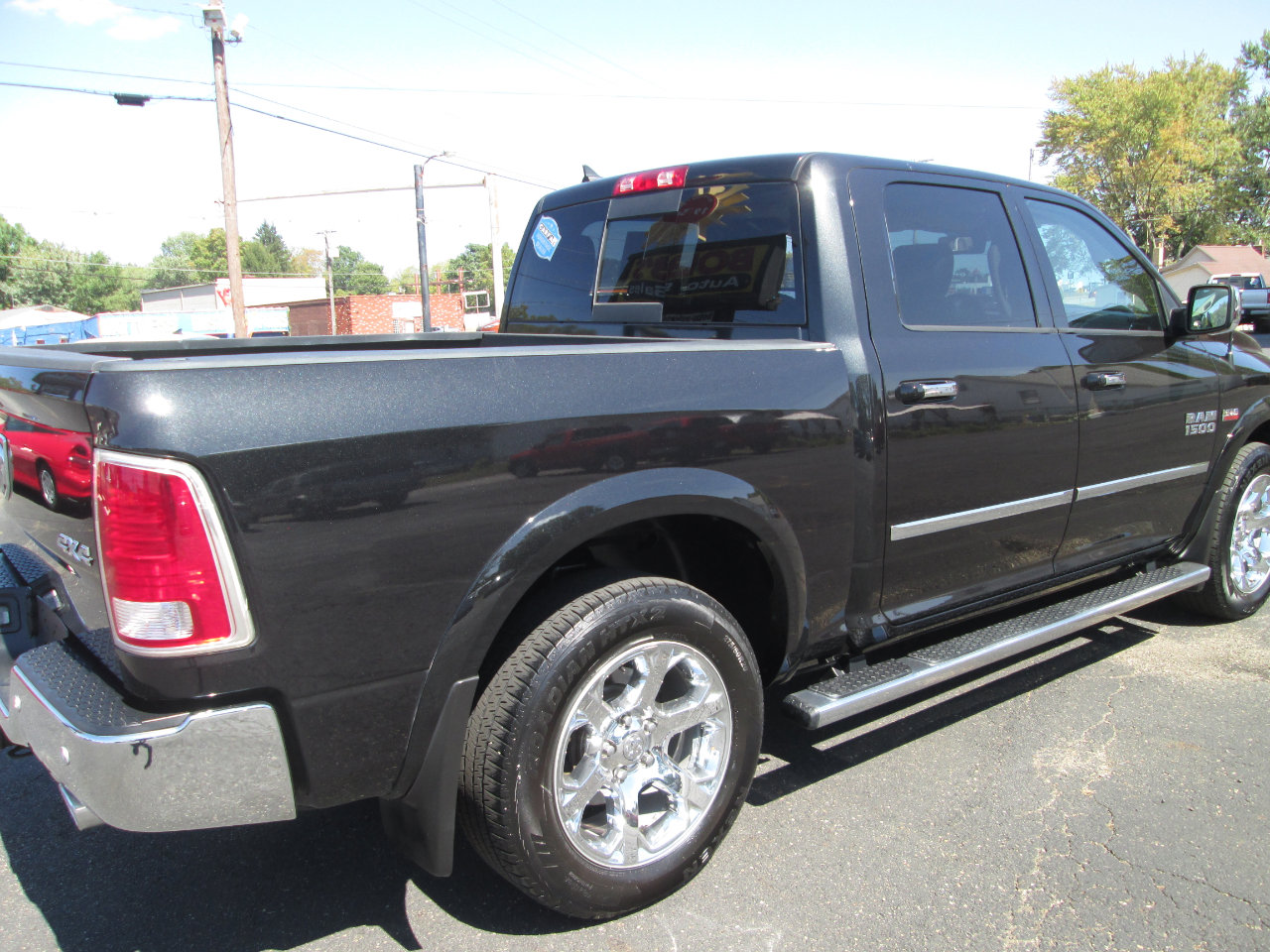 Used 2018 RAM 1500 Laramie w/ Convenience Group image 15