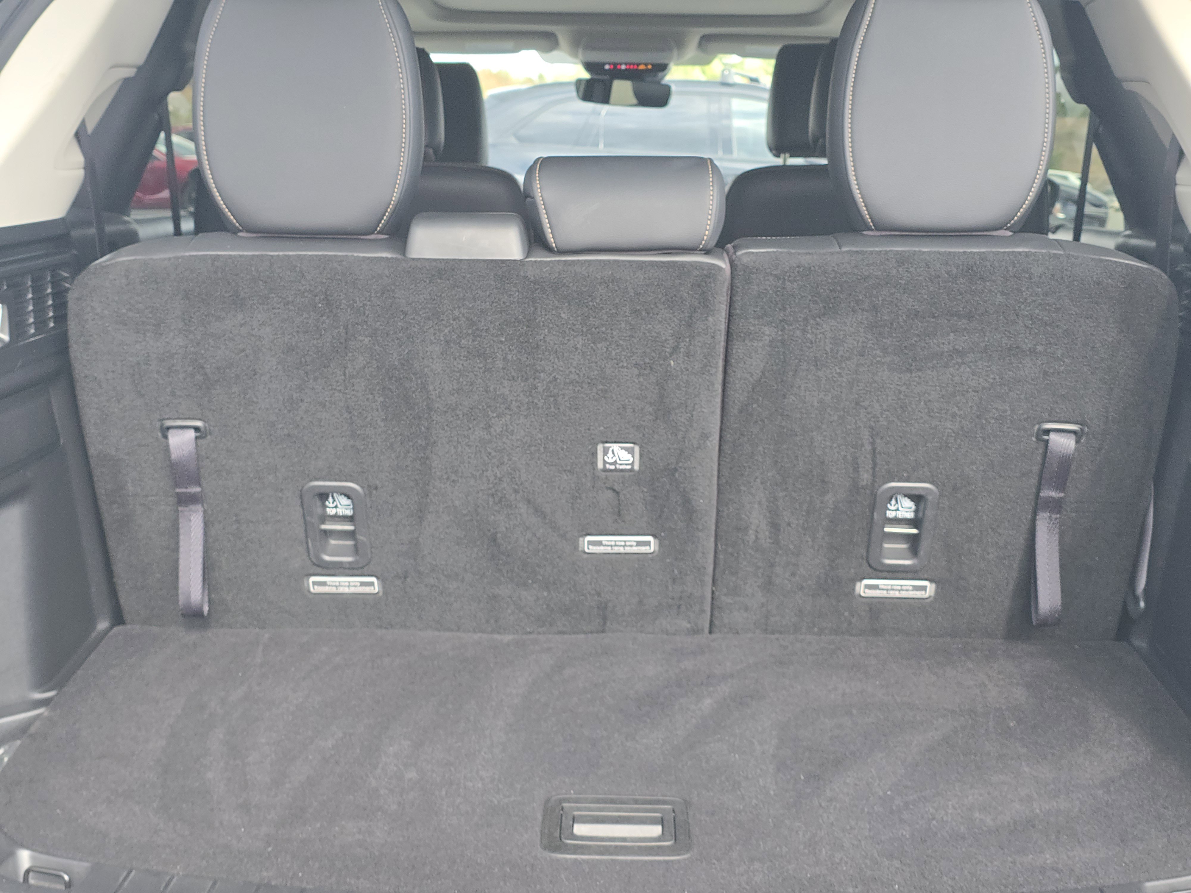 Used 2025 MAZDA CX-90 3.3 Turbo w/ Premium Sport Pkg image 11