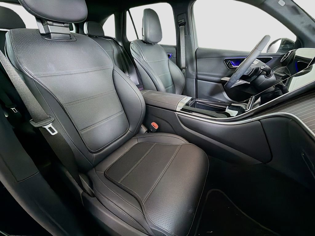 Used 2026 Mercedes-Benz GLC 300 4MATIC image 30