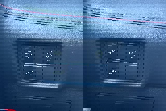 Certified 2025 Toyota Highlander XSE image 38