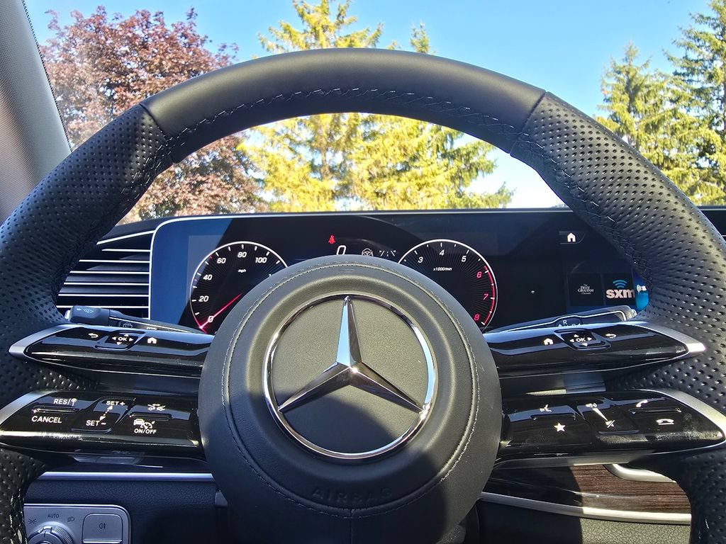 New 2026 Mercedes-Benz GLS 450 4MATIC image 31
