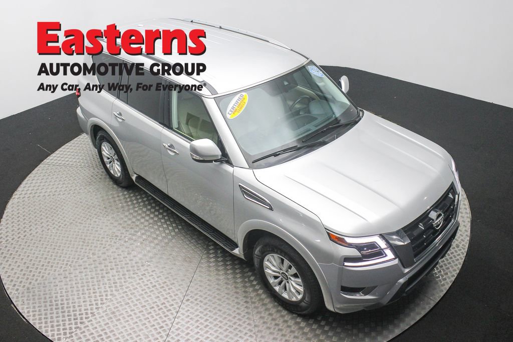 Used 2024 Nissan Armada SV image 3