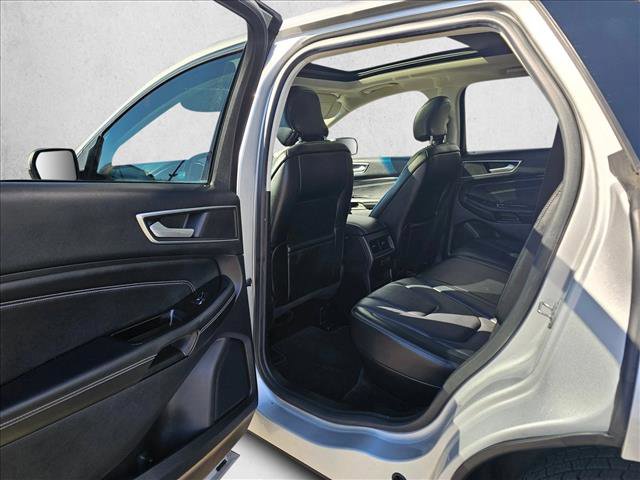 Used 2015 Ford Edge Titanium w/ Equipment Group 301A image 14