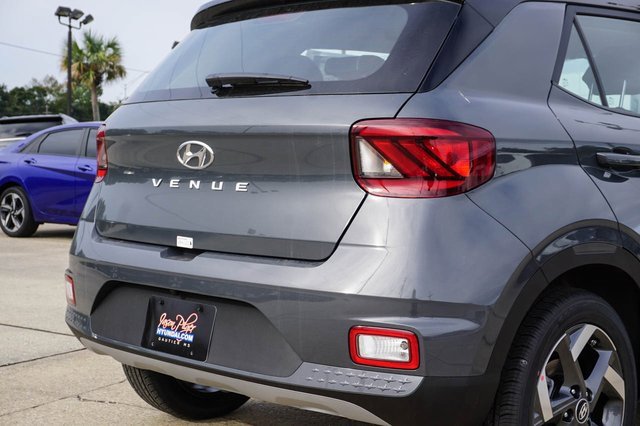 New 2026 Hyundai Venue SEL image 5