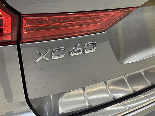 Used 2021 Volvo XC60 T5 Inscription w/ Protection Package Premier image 12