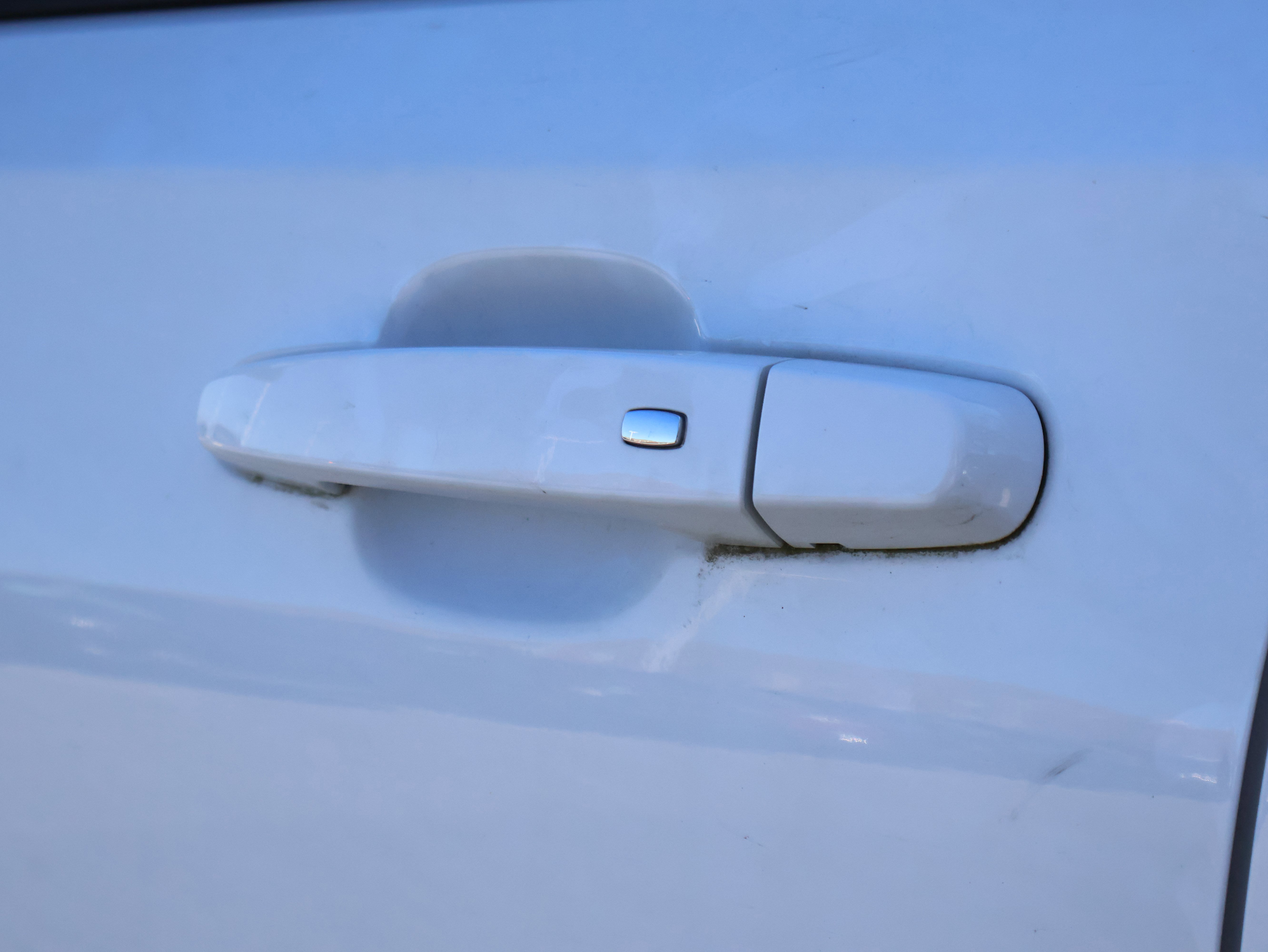 Used 2022 GMC Terrain SLE w/ Driver Convenience Package AWD/4WD image 19