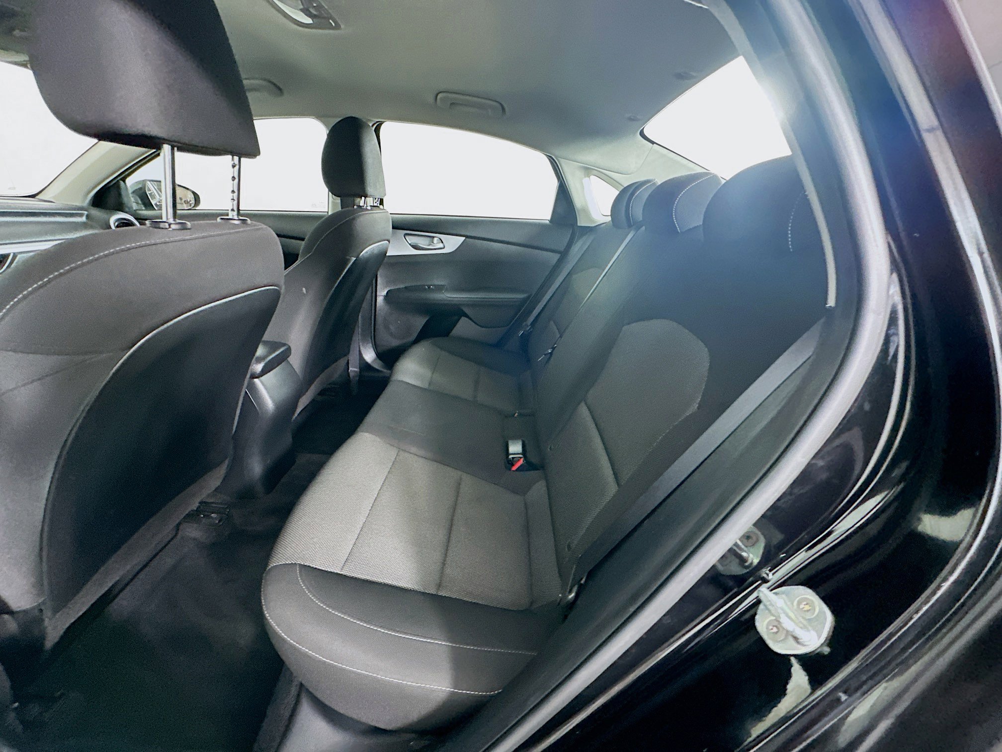 Used 2023 Kia Forte LX image 25