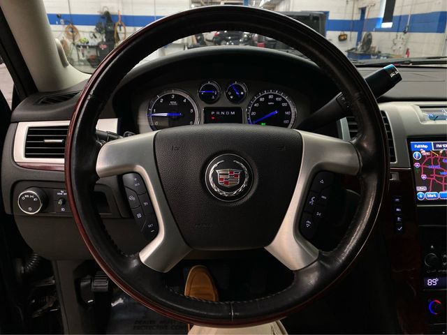 Used 2013 Cadillac Escalade EXT Luxury image 21