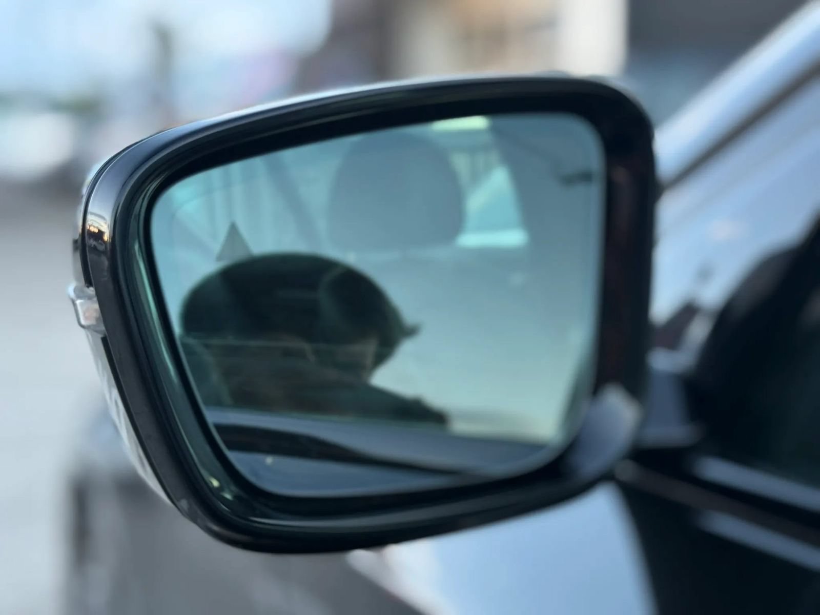 Used 2019 BMW 530i w/ M Sport Package RWD image 12