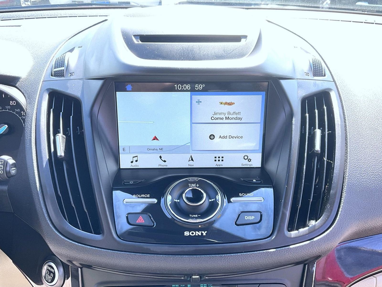 Used 2018 Ford Escape Titanium w/ Ford Safe & Smart Package AWD/4WD image 13