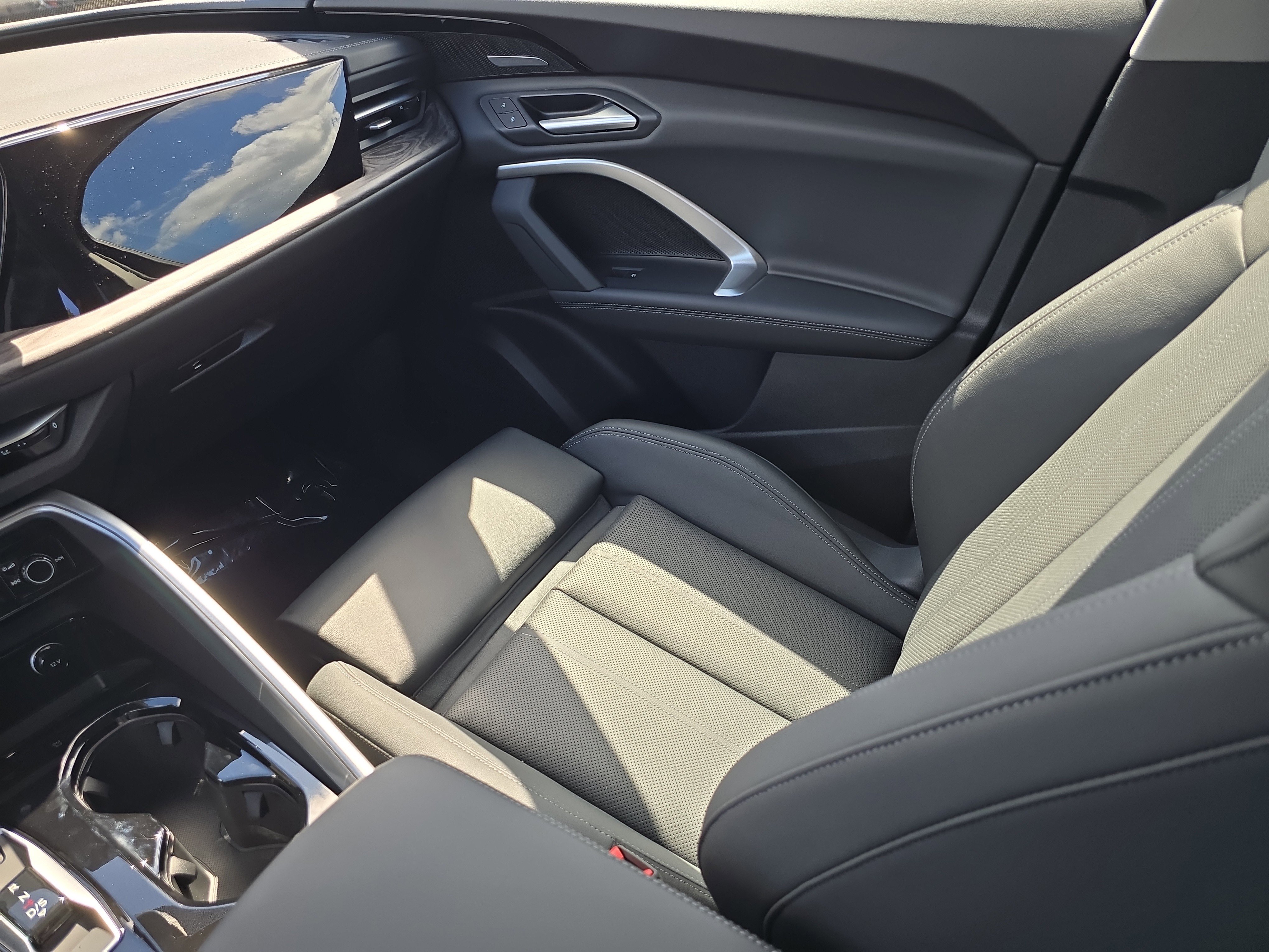 New 2025 Audi Q5 Premium Plus image 14