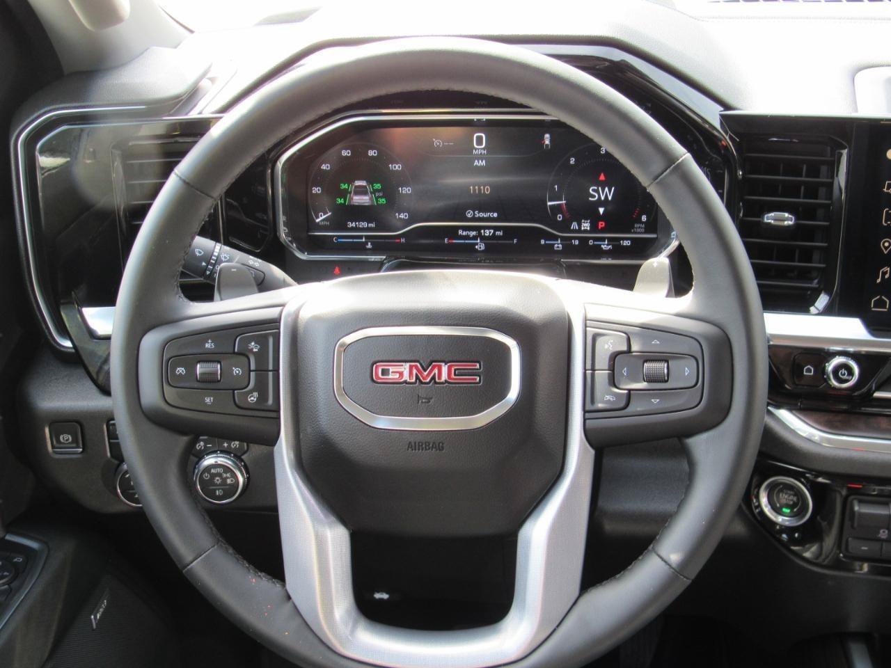 Used 2023 GMC Sierra 1500 SLT w/ SLT Premium Plus Package AWD/4WD image 24