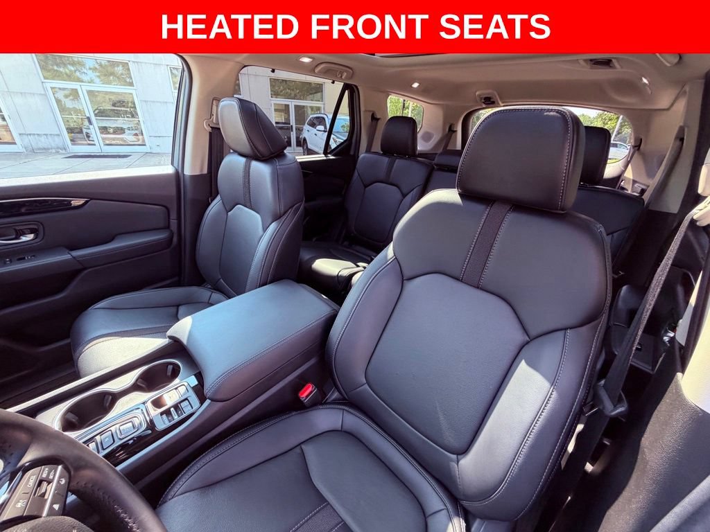 Used 2025 Honda Pilot Touring image 12