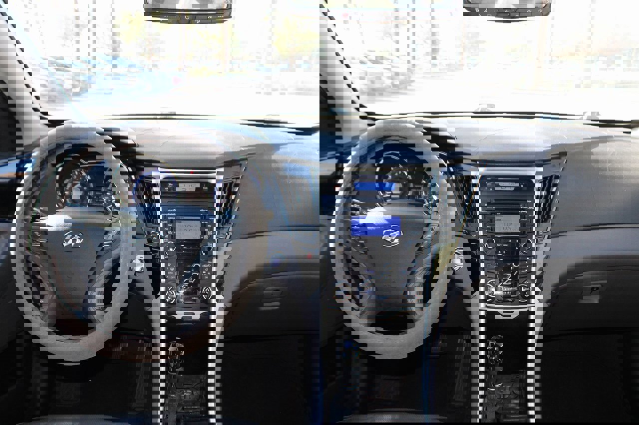 Used 2013 Hyundai Sonata Limited image 11