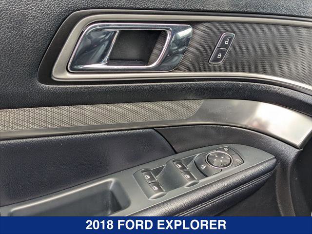 Used 2018 Ford Explorer XLT w/ Equipment Group 202A FWD image 11