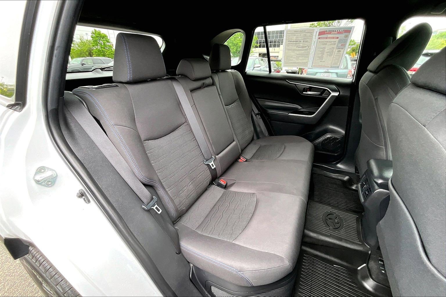 Used 2023 Toyota RAV4 SE AWD/4WD image 25