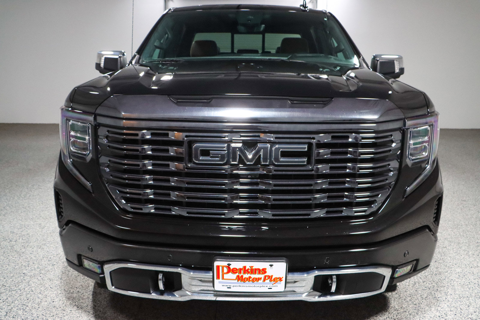 Used 2024 GMC Sierra 1500 Denali Ultimate AWD/4WD image 4