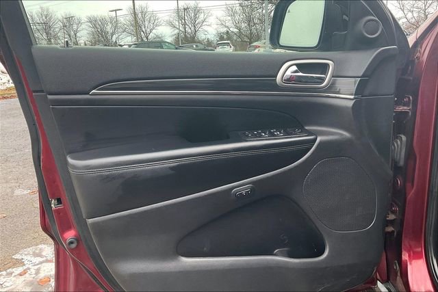 Used 2019 Jeep Grand Cherokee Limited image 23