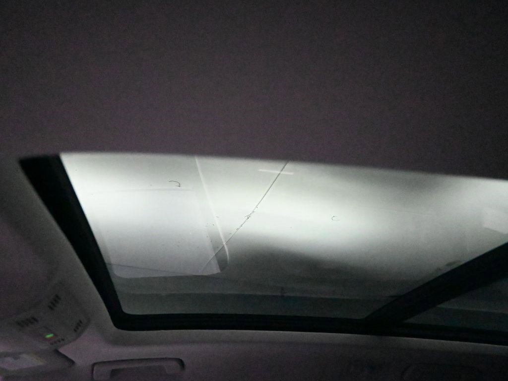 New 2025 Volkswagen Taos SE image 20