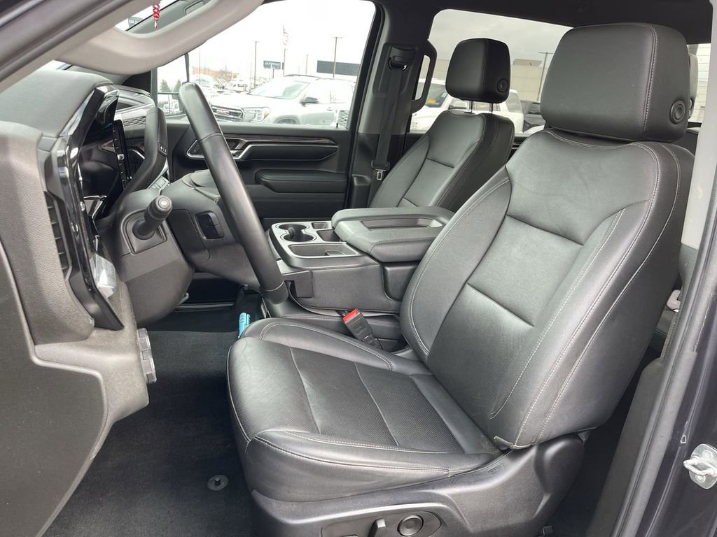Used 2024 Chevrolet Silverado 2500 LTZ image 11