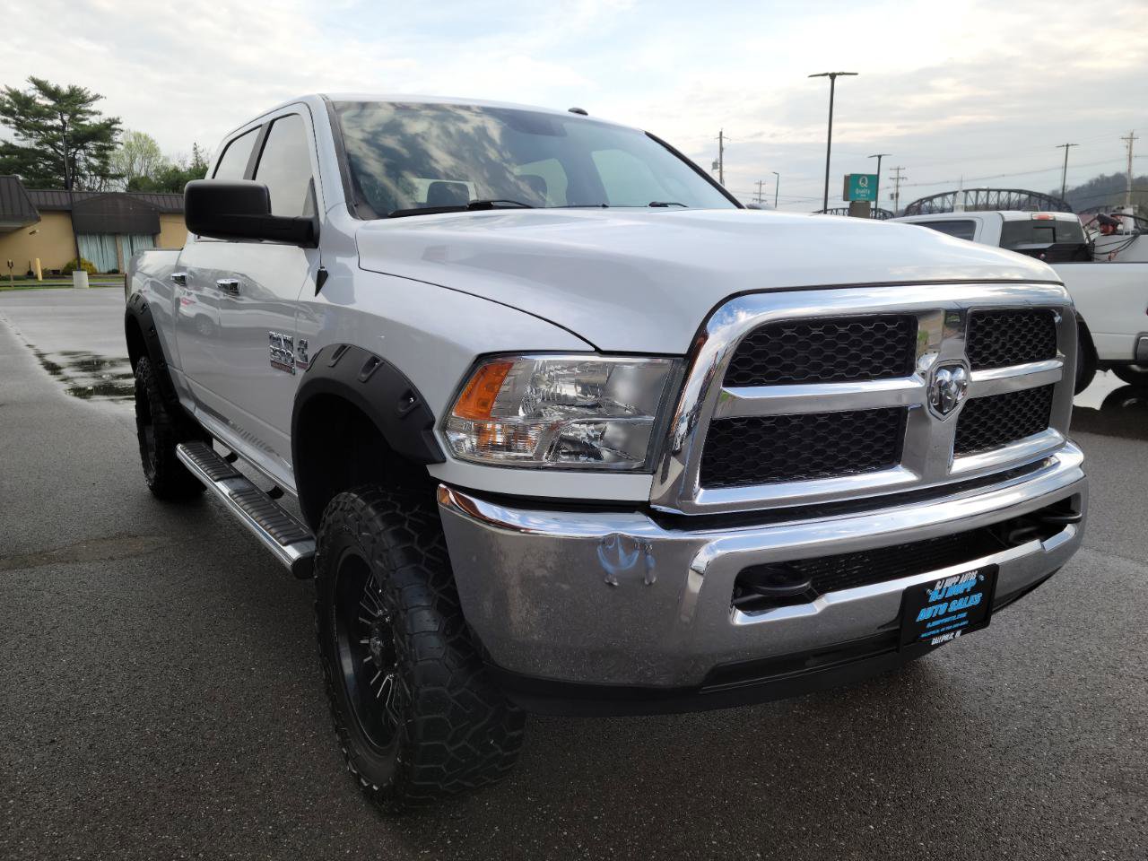 Used 2018 RAM 2500 SLT image 3