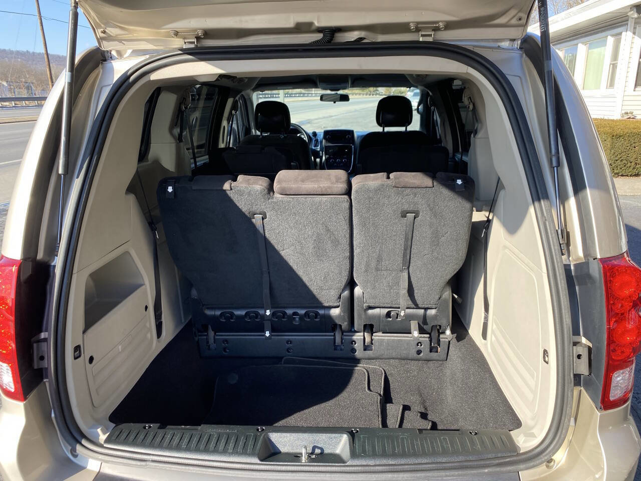Used 2014 Dodge Grand Caravan SE w/ Quick Order Package 29E SE FWD image 16