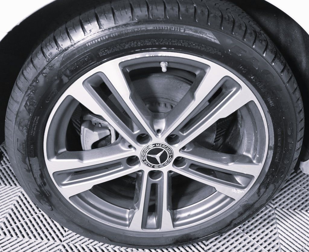 Certified 2022 Mercedes-Benz E 350 4MATIC Sedan image 7