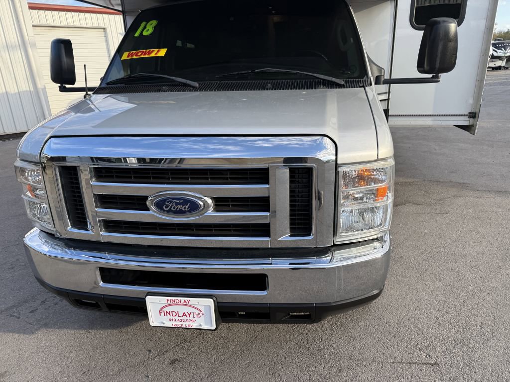 Used 2017 Ford E-450 and Econoline 450 Super Duty w/ Motorhome Prep Package RWD image 39