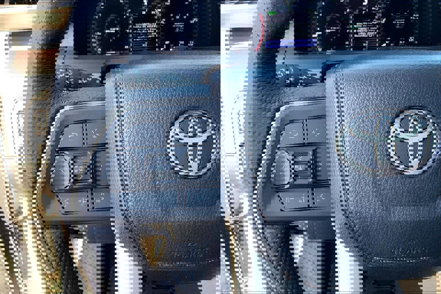 Used 2025 Toyota Tacoma TRD Sport image 24