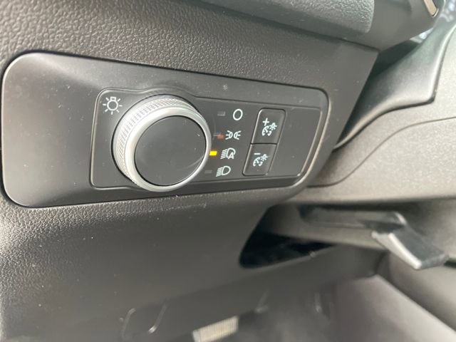 Used 2022 Ford Escape SE image 24