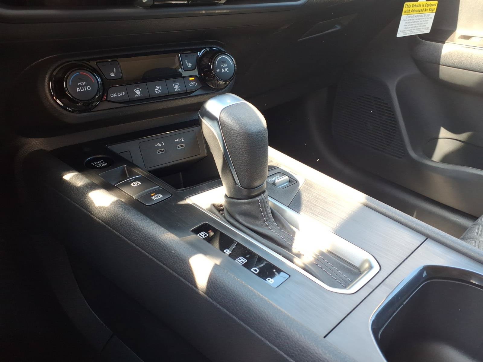 New 2027 Nissan Kicks SV AWD/4WD image 16