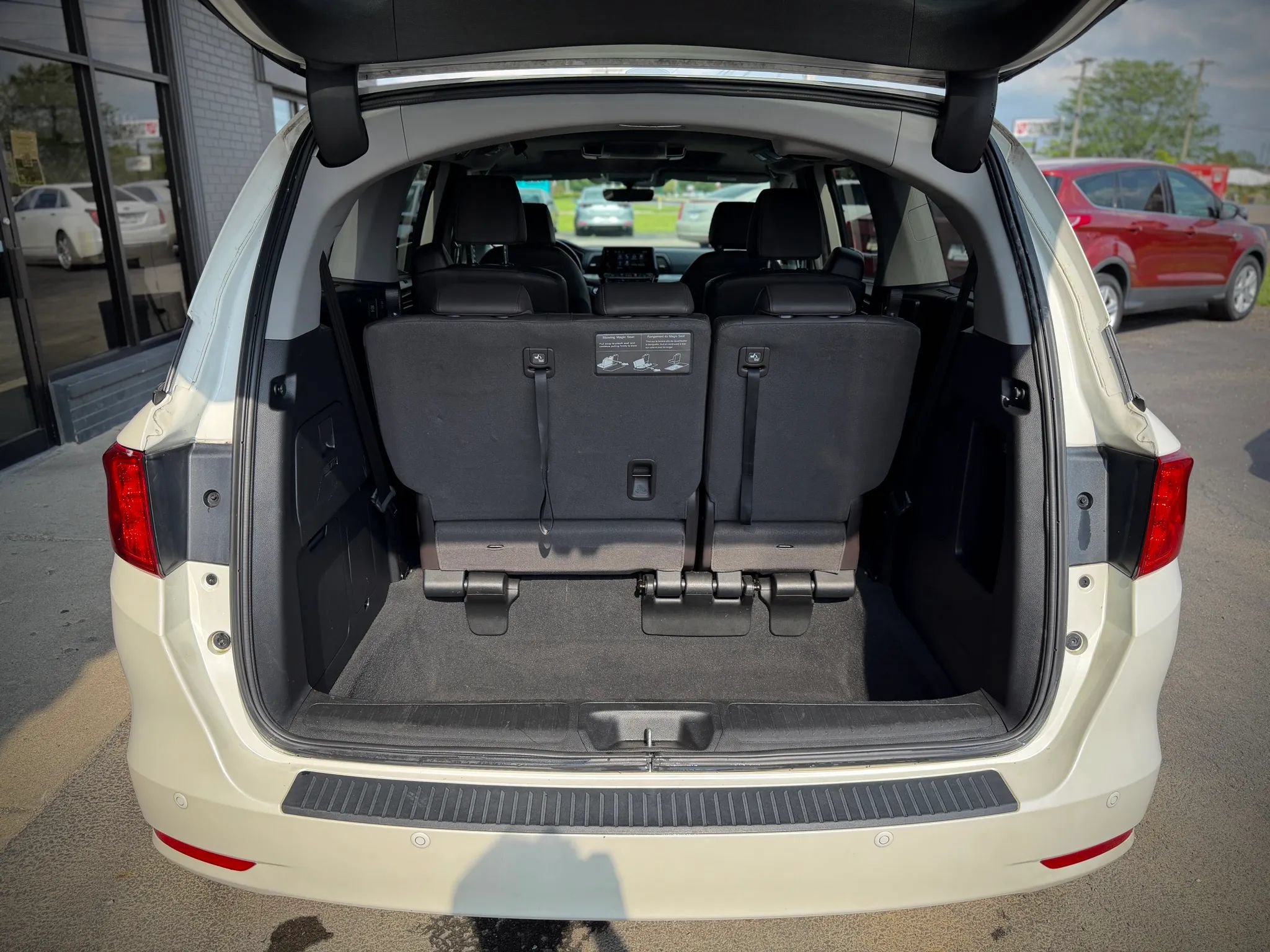 Used 2018 Honda Odyssey Elite image 25