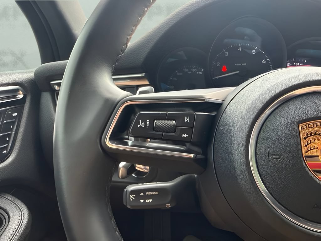 Used 2022 Porsche Macan AWD/4WD image 18