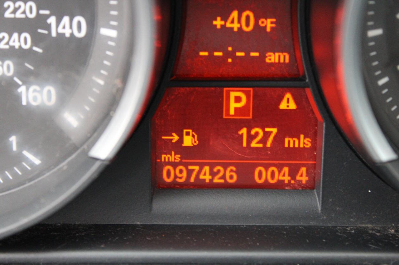 Used 2010 BMW Z4 sDrive30i image 11