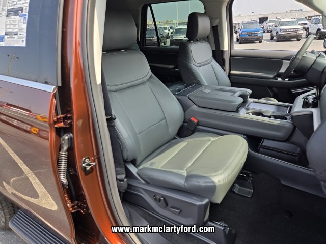 New 2027 Ford Expedition Active RWD image 14